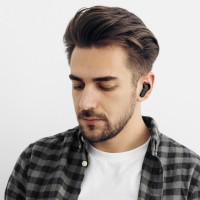 Lindero H29 Feed Forward ANC Wireless Bluetooth Headphones